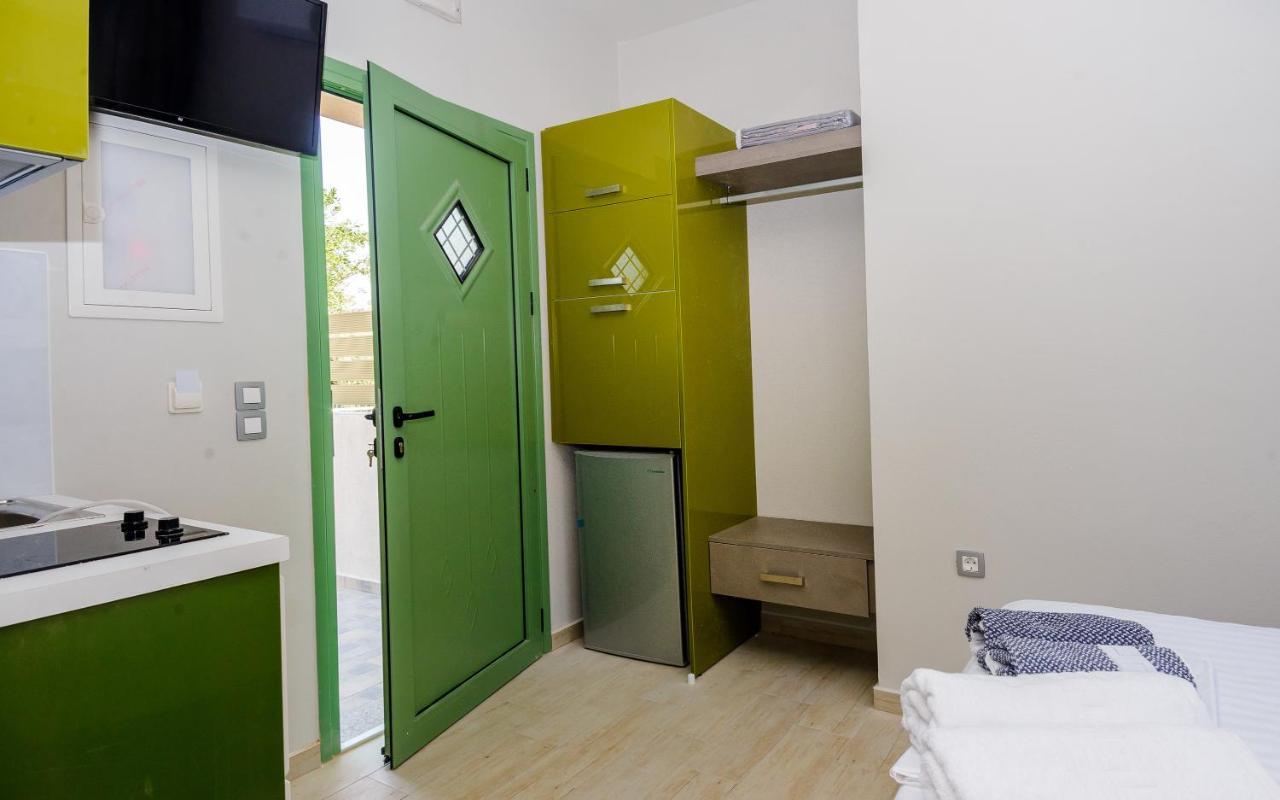 Tzogias Apartments Nonna Studio Lassi  Bagian luar foto