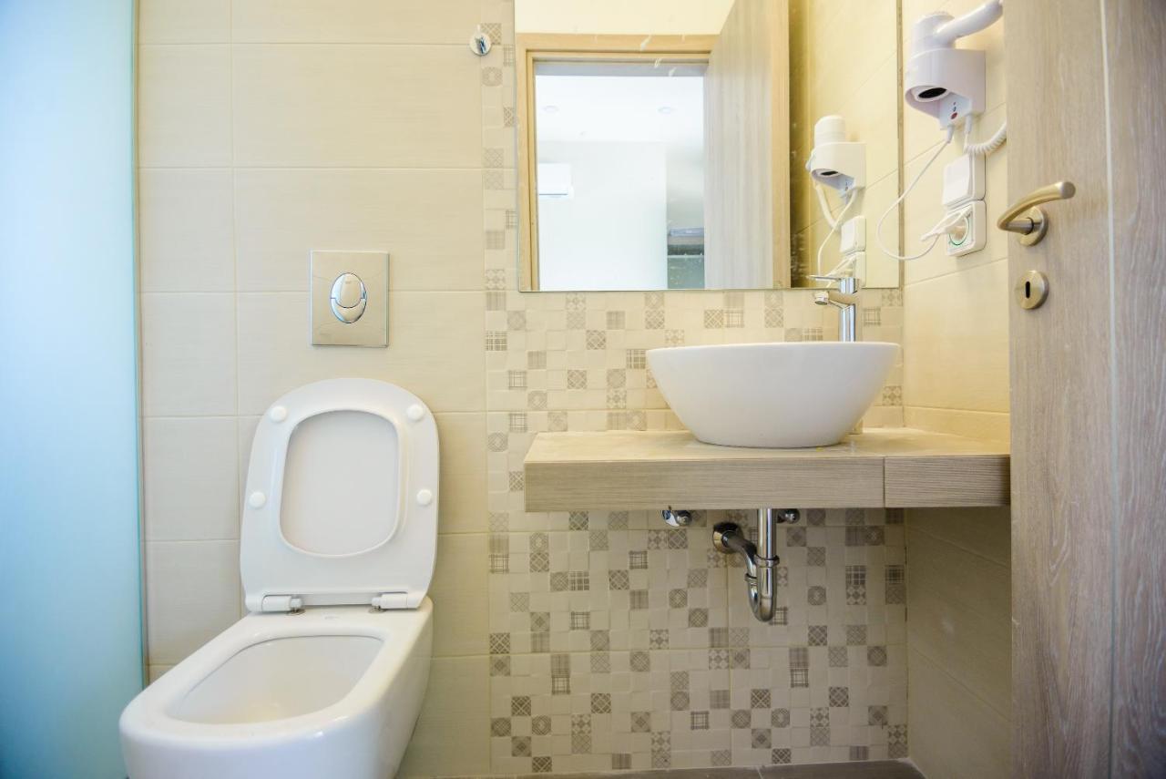 Tzogias Apartments Nonna Studio Lassi  Bagian luar foto