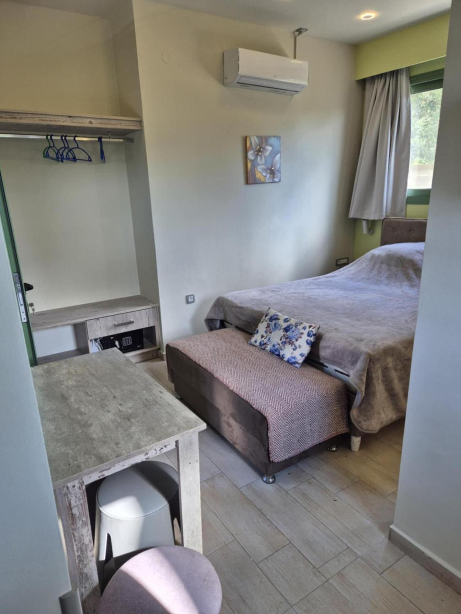 Tzogias Apartments Nonna Studio Lassi  Bagian luar foto