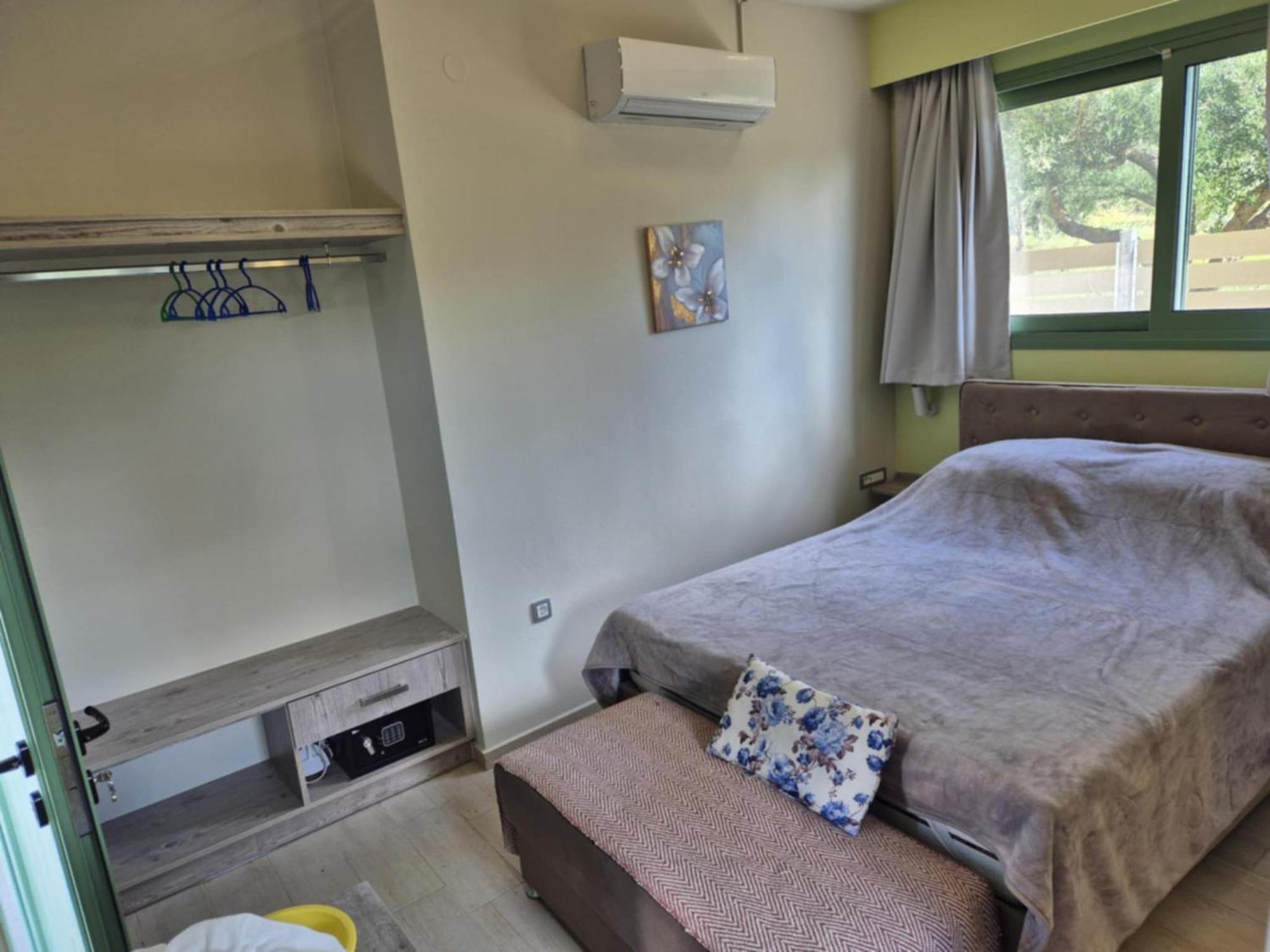 Tzogias Apartments Nonna Studio Lassi  Bagian luar foto